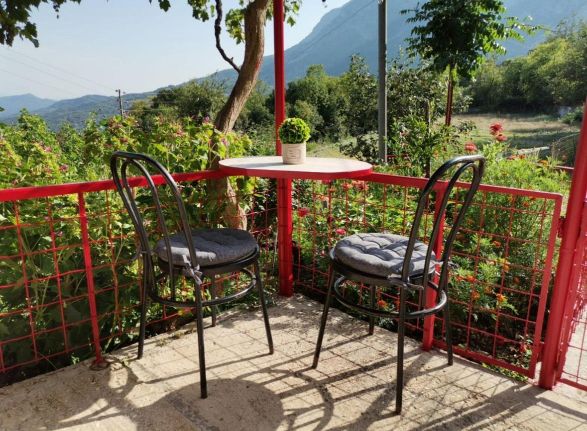 Georgaras Accommodation Platanoussa Exterior foto